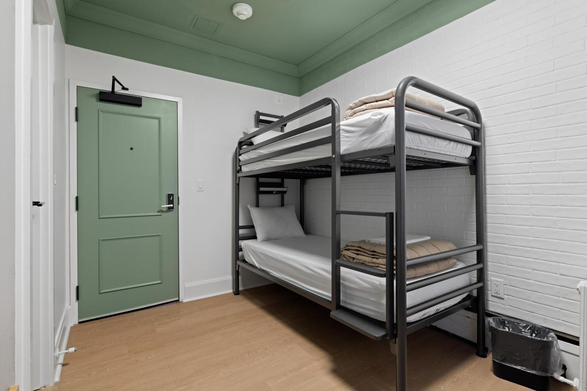 Hi Halifax Heritage House Hostel Bagian luar foto